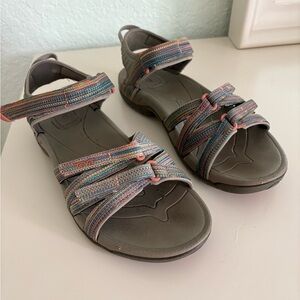 Teva Tirra style. Sz 8.5.